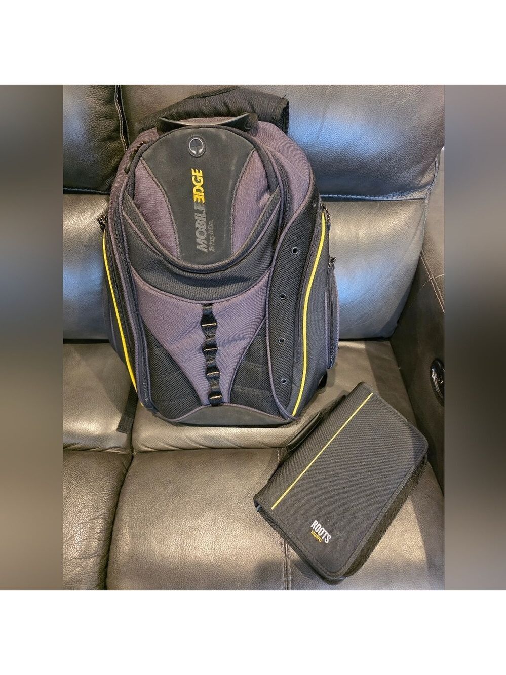 Mobile Edge Backpack with Roots CD Case